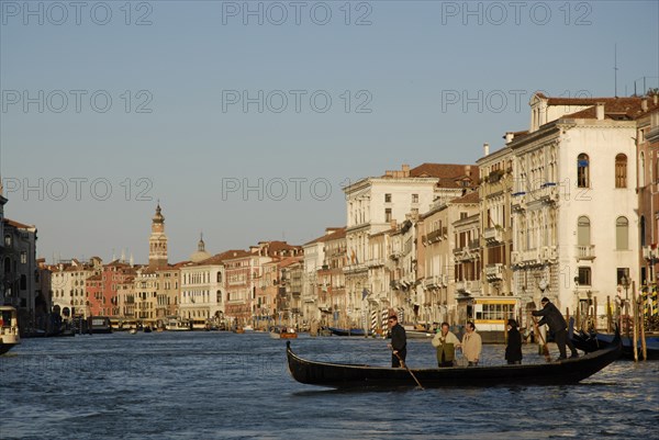 2009, église San Bartolomeo, grand canal, traghetti, Venise