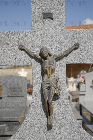 2009, Atienza, christ, cimetière, croix, Espagne : province de Guadalajara en Castille La Mancha