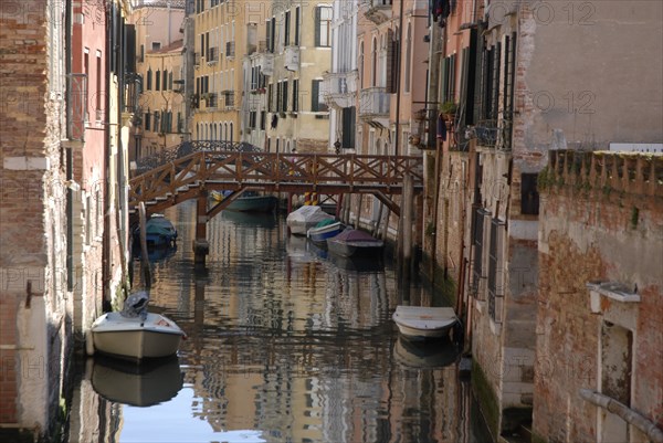 2009, canal, pont, reflets dans l'eau, Venise