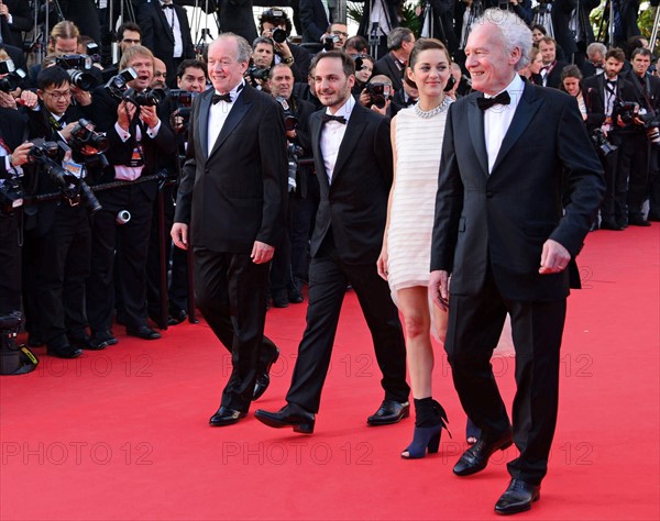 Cast and crew, "Deux jours, une nuit", 2014 Cannes film Festival