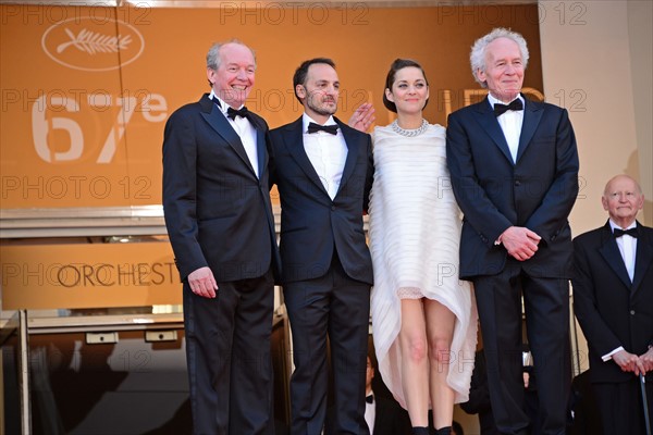 Cast and crew, "Deux jours, une nuit", 2014 Cannes film Festival