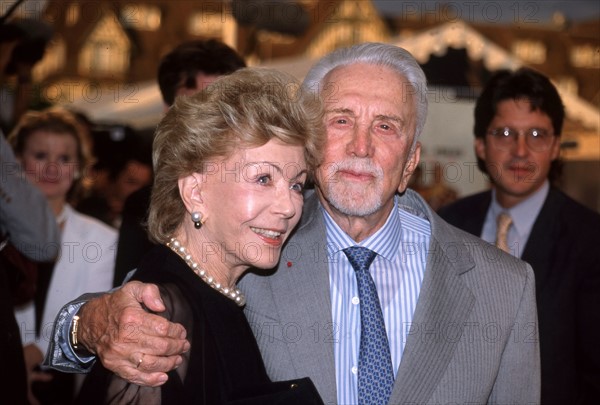 Kirk Douglas with wife