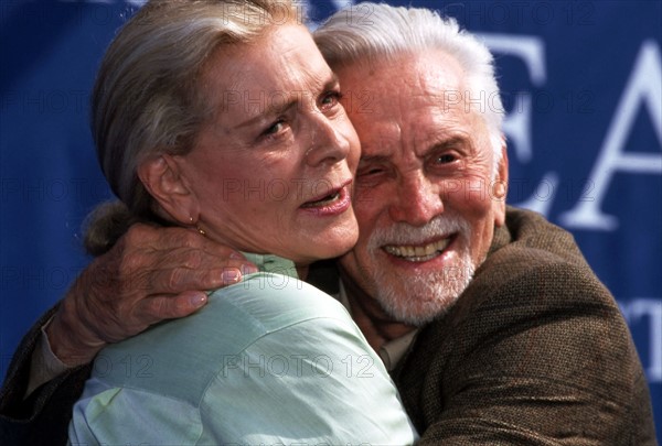 Kirk Douglas et Lauren Bacall