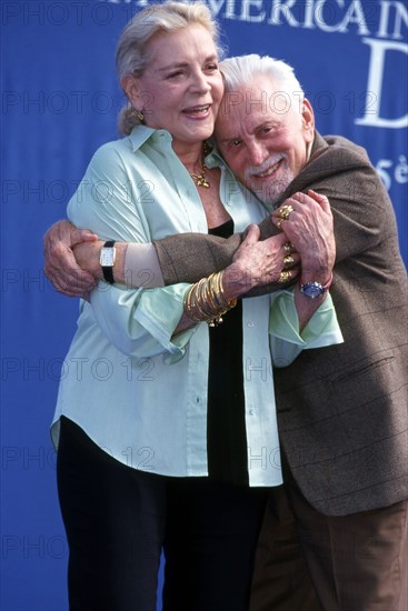 Kirk Douglas et Lauren Bacall