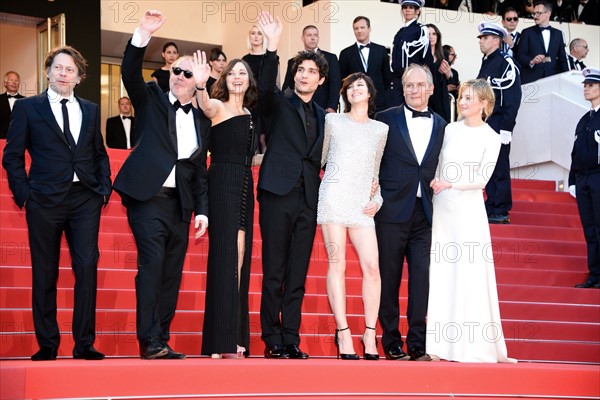 Crew of the film "Les fantômes d'Ismaël", 2017 Cannes Film Festival