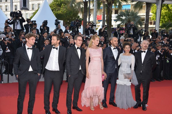 Montée des marches pour la soirée des 70 ans du Festival de Cannes