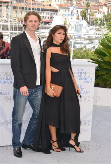 Photocall du film "VAL", Festival de Cannes 2021