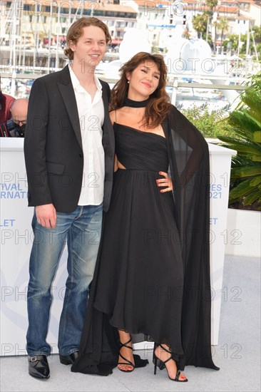 Photocall du film "VAL", Festival de Cannes 2021