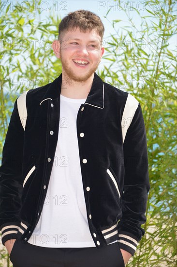 Photocall of the film 'Une jeune fille qui va bien', 2021 Cannes Film Festival