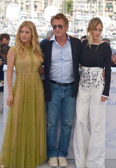 Photocall of the film 'Flag Day', 2021 Cannes Film Festival