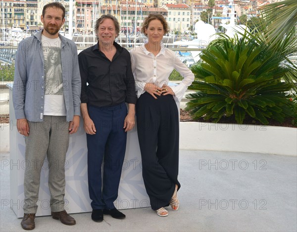 Photocall of the film 'Serre-moi fort', 2021 Cannes Film Festival