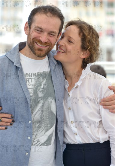 Photocall du film "Serre-moi fort", Festival de Cannes 2021