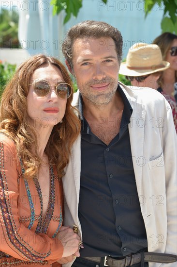 Photocall du film "OSS 117 : Alerte Rouge en Afrique Noire", Festival de Cannes 2021