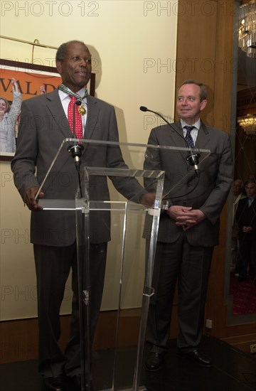 Sidney Poitier et Renaud Donnedieu de Vabres