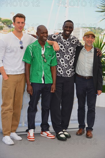 Photocall du film "Tirailleurs", Festival de Cannes 2022