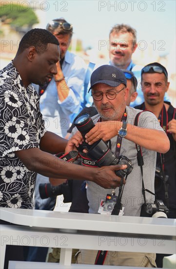 Photocall du film "Tirailleurs", Festival de Cannes 2022