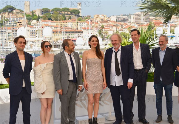 Photocall of the film 'Frère et soeur', 2022 Cannes Film Festival