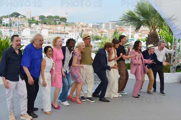 Photocall du film "Sans filtre", Festival de Cannes 2022