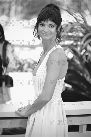 Photocall du film "Sans filtre", Festival de Cannes 2022