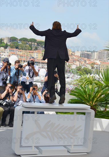 Photocall of the film 'Chronique d'une liaison passagère', 2022 Cannes Film Festival