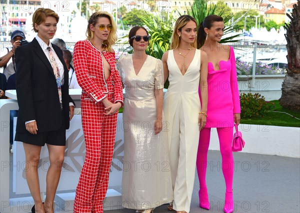 Photocall du film "Les crimes du futur", Festival de Cannes 2022