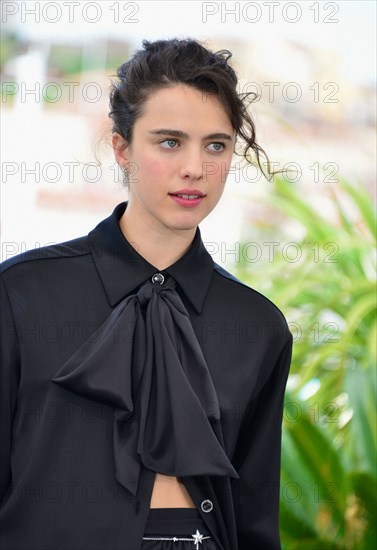 Photocall du film "Des Etoiles à midi", Festival de Cannes 2022