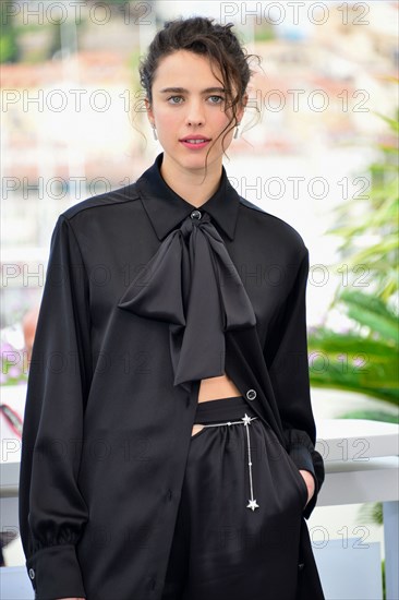 Photocall du film "Des Etoiles à midi", Festival de Cannes 2022