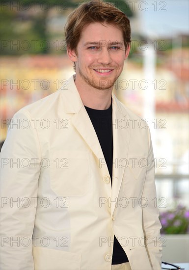 Photocall du film "Des Etoiles à midi", Festival de Cannes 2022