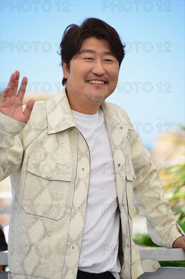 Photocall du film "Les bonnes étoiles", Festival de Cannes 2022