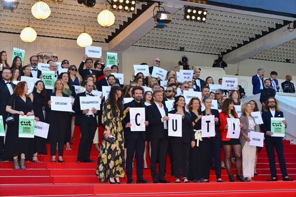 Activists of the "CUT!" collective