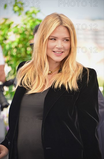 Photocall du film "L'amour et les forêts", Festival de Cannes 2023