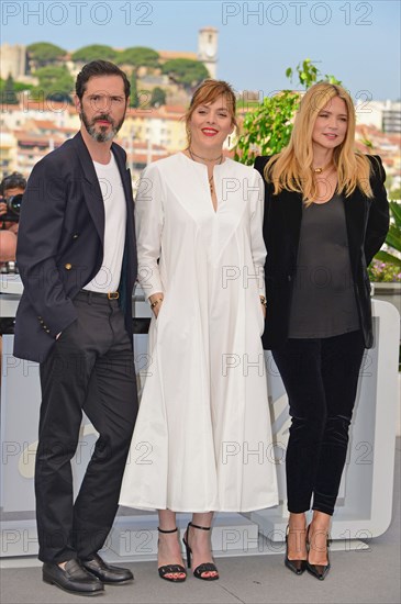Photocall du film "L'amour et les forêts", Festival de Cannes 2023