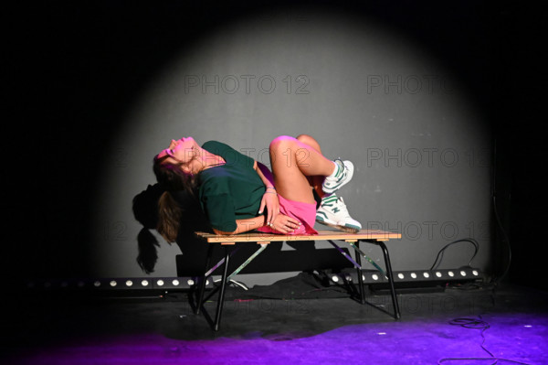 Festival d'Avignon OFF 2025 : "Bagage cabine"