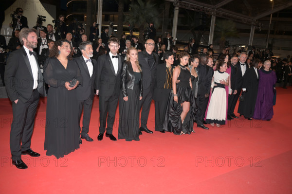 Cast and crew of the film 'L'Abandon'