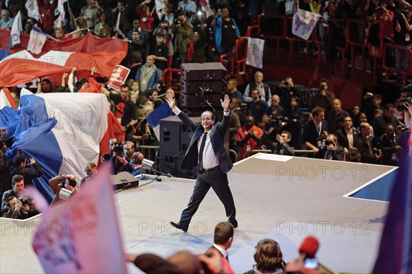 Meeting de François Hollande au Palais Omnisports de Paris Bercy