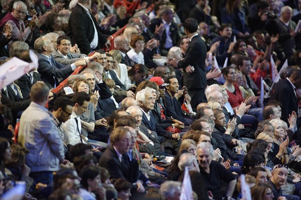 Meeting de François Hollande au Palais Omnisports de Paris Bercy