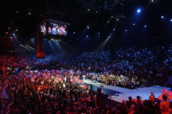 Meeting de François Hollande au Palais Omnisports de Paris Bercy