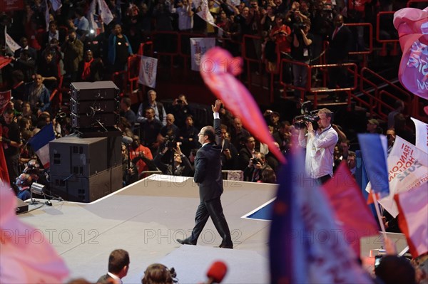 Meeting de François Hollande au Palais Omnisports de Paris Bercy