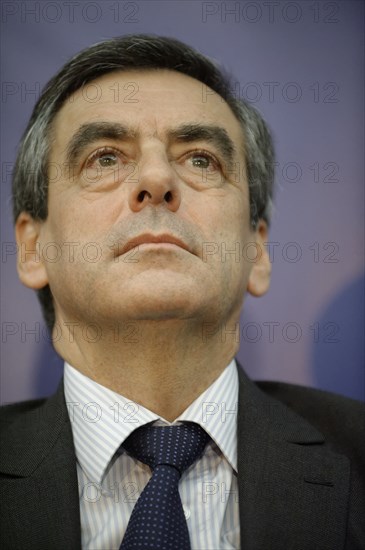 François Fillon candidat à  la présidence de l'UMP