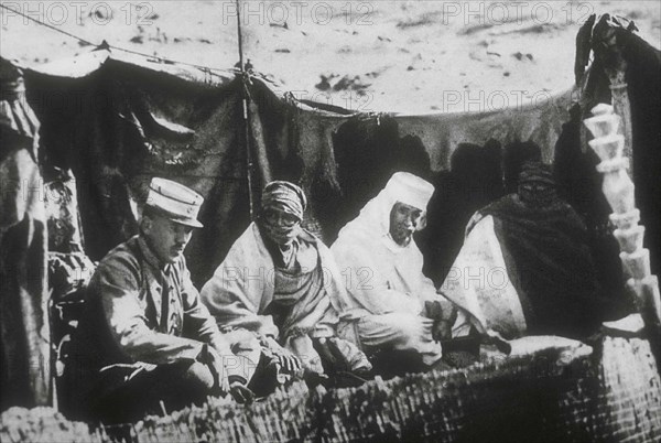 Charles de Foucauld et le chef des Touaregs, Moussa Ag Amastan