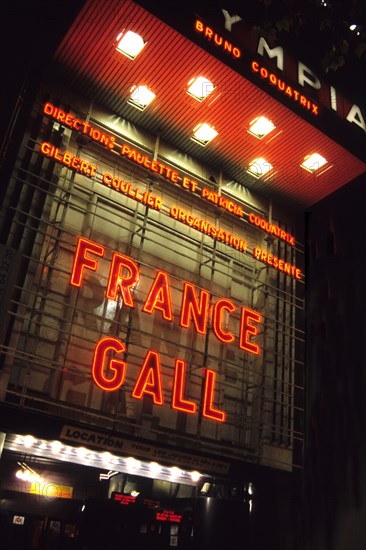 Façade de l'Olympia à Paris