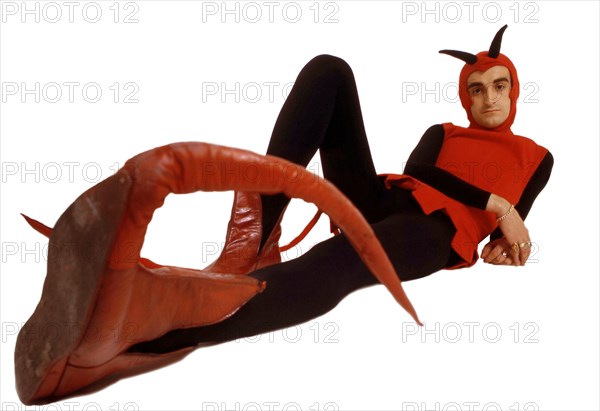 Dick Rivers dressed up as a devil
