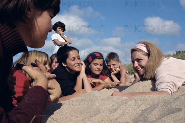 France Gall with friends on holiday, Noirmoutier