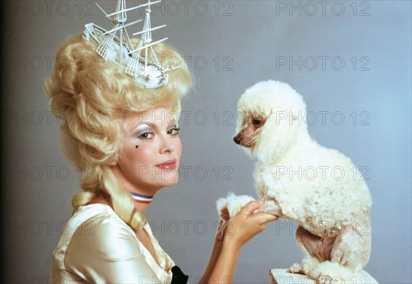 Mireille Mathieu dressed up as a marquioness for "Mademoiselle Age tendre", Paris