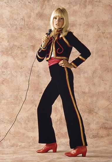 Sylvie Vartan in stage clothing, Paris