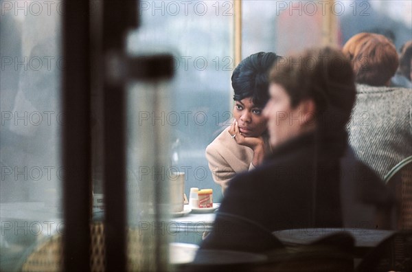 Dionne Warwick, Paris