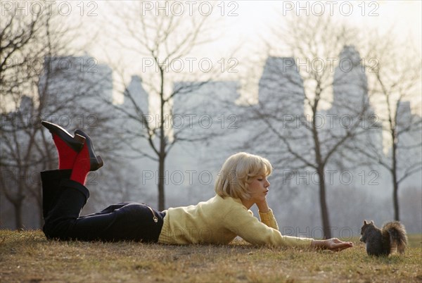 Sylvie Vartan photographed by Jean-Marie Périer in New-York, 1963