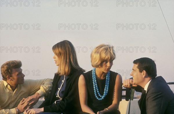 Johnny Hallyday, Françoise Hardy, Sylvie Vartan et Daniel Filipacchi, 1963