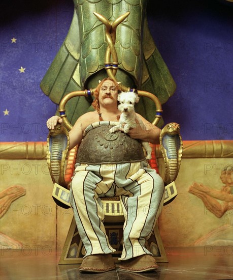 Gérard Depardieu in Astérix & Obélix : Mission Cléopâtre