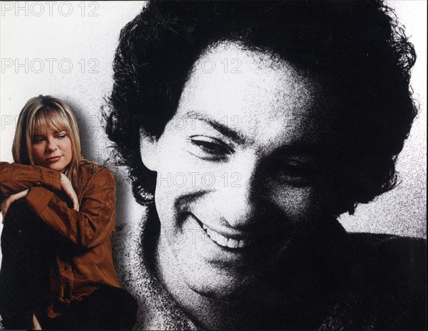 France Gall devant une photo de Michel Berger